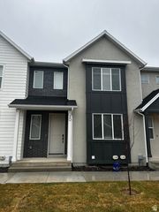 30 S MOONLIT RD, Mapleton, UT 84664