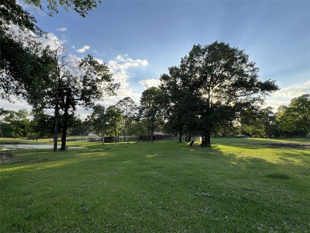 12494-725B Hill Creek Road, Montgomery, TX 77356