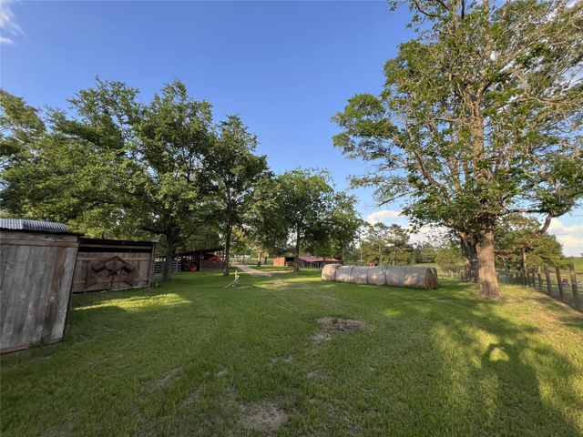 12494-725B Hill Creek Road, Montgomery, TX 77356
