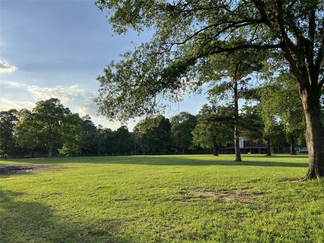 12494-725B Hill Creek Road, Montgomery, TX 77356
