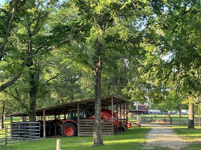 12494-725B Hill Creek Road, Montgomery, TX 77356