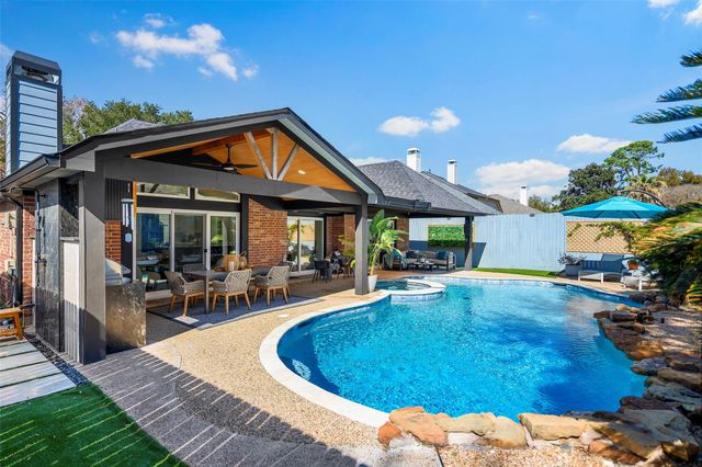 13422 Parkchase Timber Drive, Houston, TX 77070