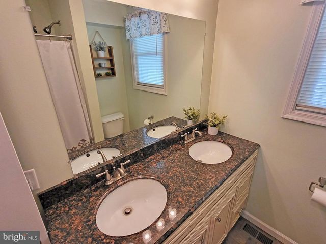 4545 SYCAMORE GROVE RD, Chambersburg, PA 17202