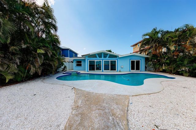 814 BAY POINT DRIVE, Madeira Beach, FL 33708