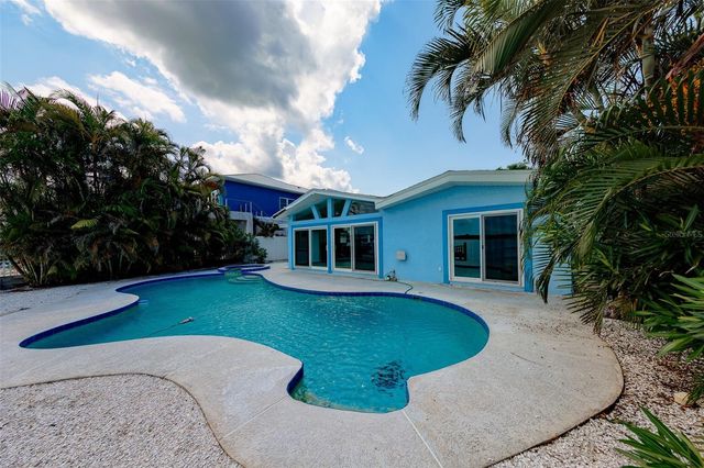 814 BAY POINT DRIVE, Madeira Beach, FL 33708