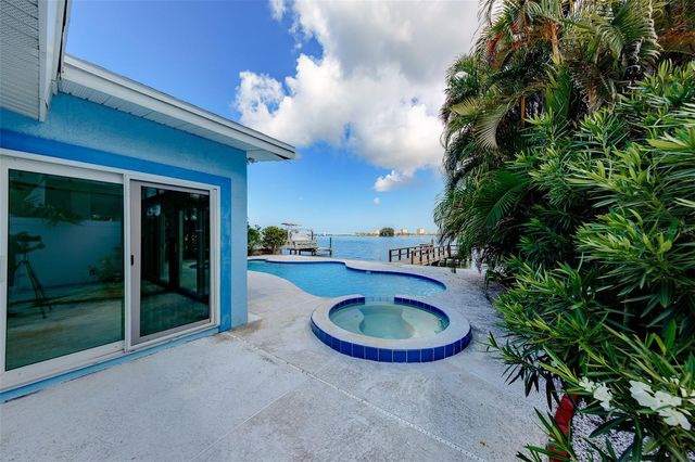 814 BAY POINT DRIVE, Madeira Beach, FL 33708
