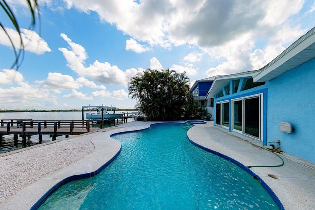 814 BAY POINT DRIVE, Madeira Beach, FL 33708