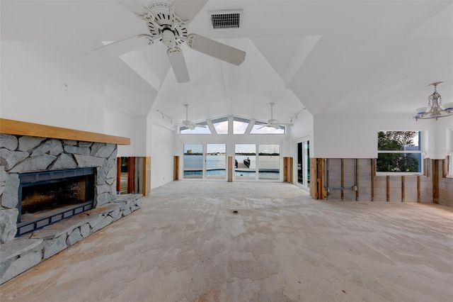 814 BAY POINT DRIVE, Madeira Beach, FL 33708