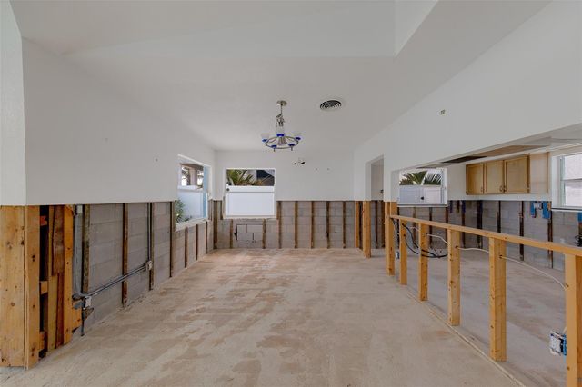 814 BAY POINT DRIVE, Madeira Beach, FL 33708
