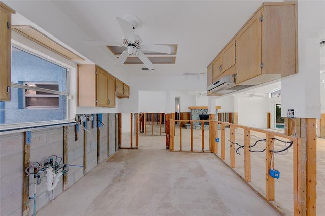 814 BAY POINT DRIVE, Madeira Beach, FL 33708