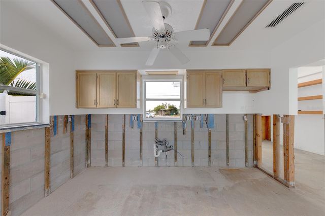 814 BAY POINT DRIVE, Madeira Beach, FL 33708