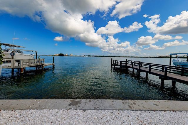 814 BAY POINT DRIVE, Madeira Beach, FL 33708