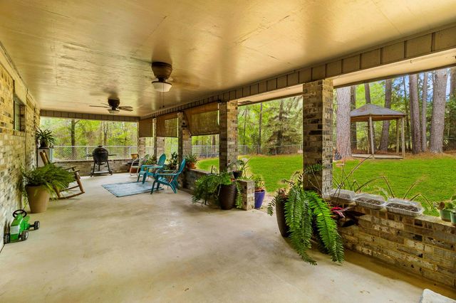 231 Hinson Hill, Livingston, TX 77351