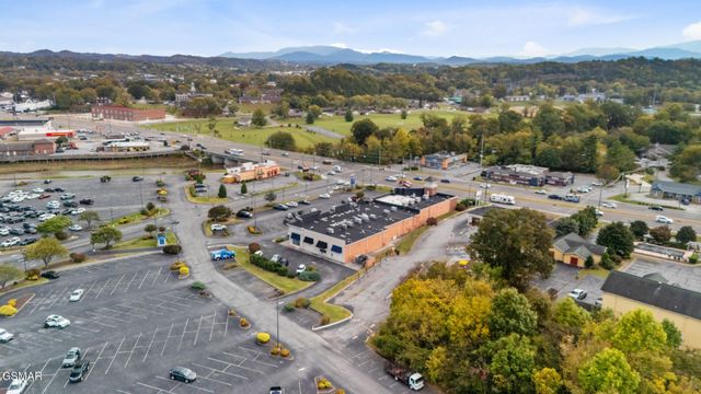 1 Chilhowee Drive, Sevierville, TN 37862