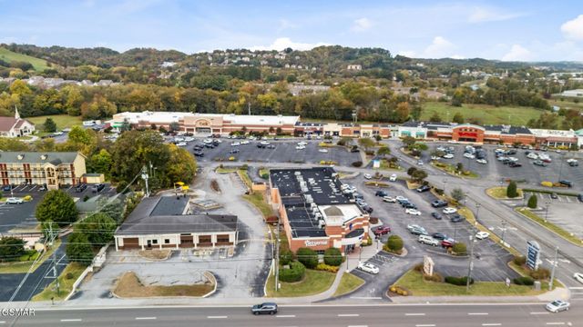 1 Chilhowee Drive, Sevierville, TN 37862