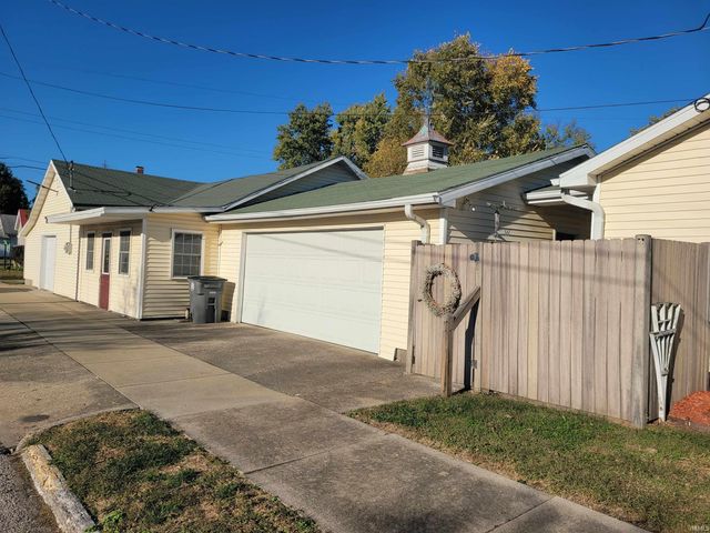 1704 Indiana Avenue, Vincennes, IN 47591