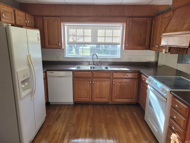 1704 Indiana Avenue, Vincennes, IN 47591