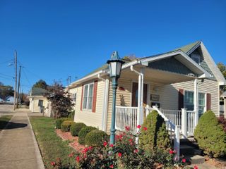 1704 Indiana Avenue, Vincennes, IN 47591