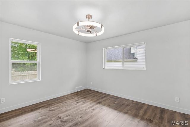 504 Wren Avenue, Manchester, MO 63021