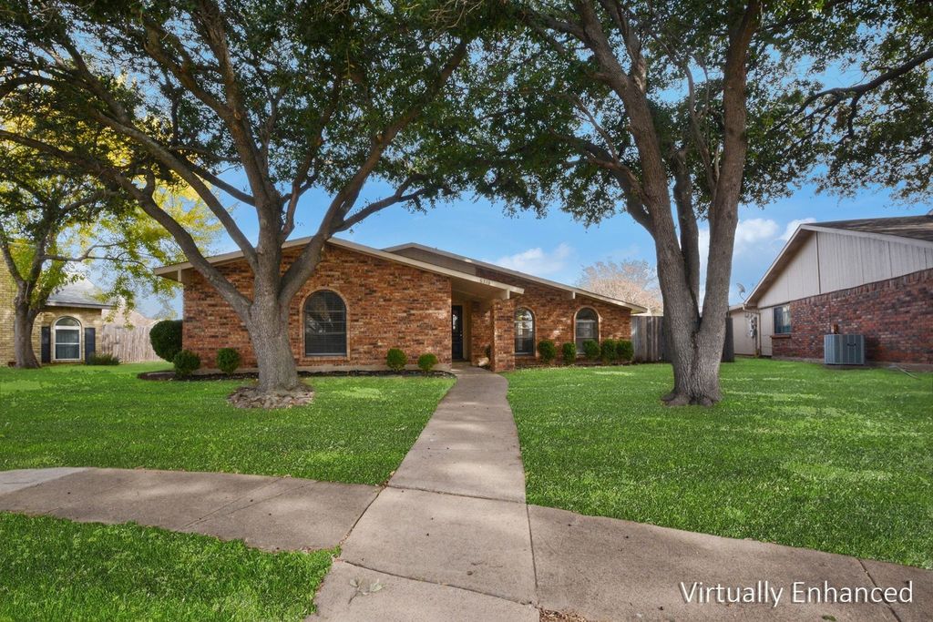 6316 Jennings Drive, The Colony, TX 75056