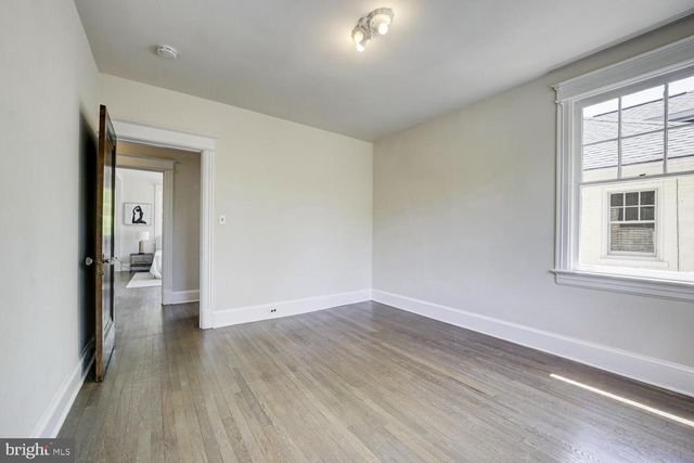 5533 33RD ST NW, Washington, DC 20015
