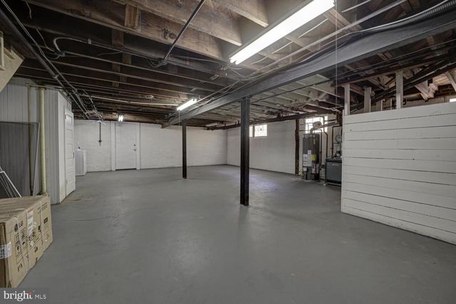5533 33RD ST NW, Washington, DC 20015