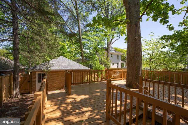 5533 33RD ST NW, Washington, DC 20015