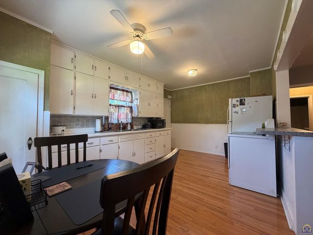 1244 NE Wabash AVE, Topeka, KS 66616