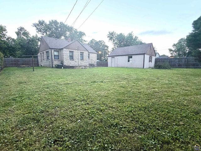1244 NE Wabash AVE, Topeka, KS 66616