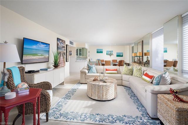 4005 Gulf Shore BLVD N 100, Naples, FL 34103