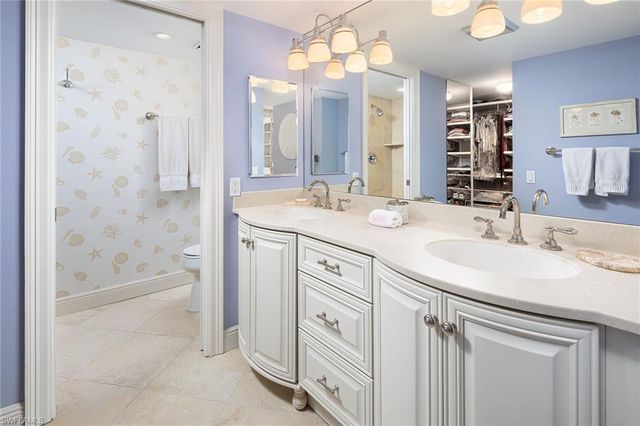 4005 Gulf Shore BLVD N 100, Naples, FL 34103