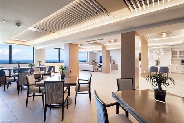 4005 Gulf Shore BLVD N 100, Naples, FL 34103