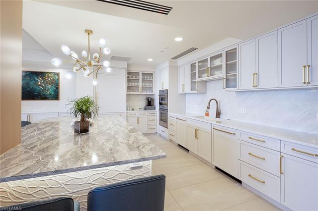 4005 Gulf Shore BLVD N 100, Naples, FL 34103