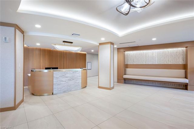 4005 Gulf Shore BLVD N 100, Naples, FL 34103