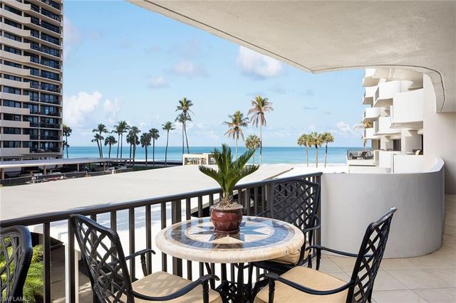 4005 Gulf Shore BLVD N 100, Naples, FL 34103