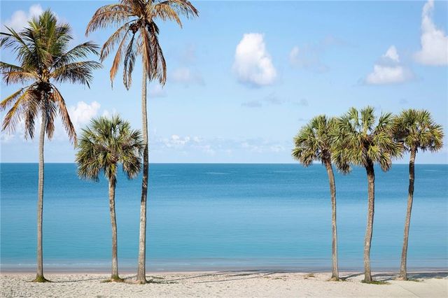 4005 Gulf Shore BLVD N 100, Naples, FL 34103