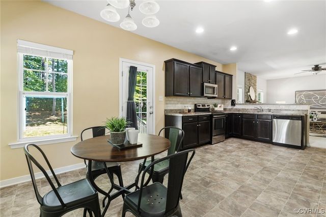 11819 Parrish Creek Ln, Chesterfield, VA 23832