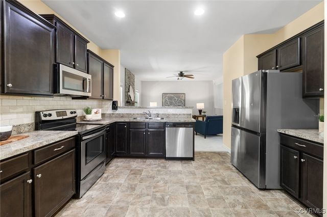 11819 Parrish Creek Ln, Chesterfield, VA 23832