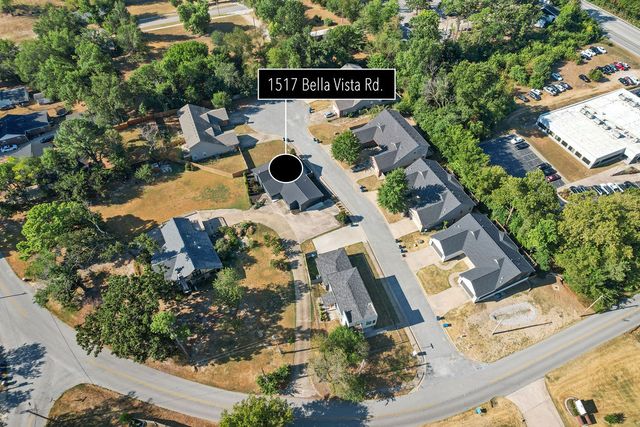 1517 Bella Vista Road, Bentonville, AR 72712