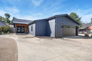 1517 Bella Vista Road, Bentonville, AR 72712