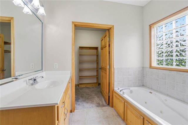 1713 Remington Street, Pleasant Hill, MO 64080