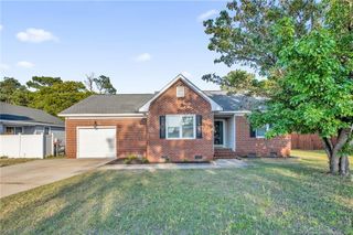 805 Windingwood Place, Hope Mills, NC 28348