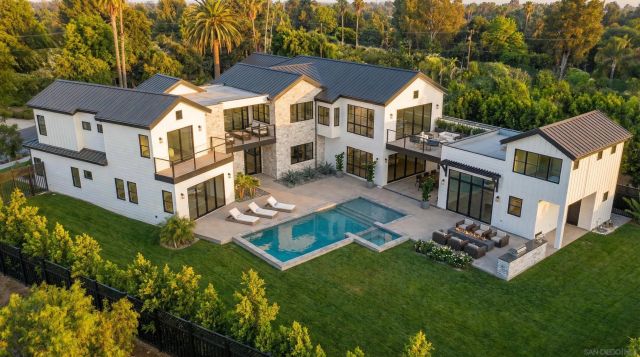 2965 Woodford drive, La Jolla, CA 92037