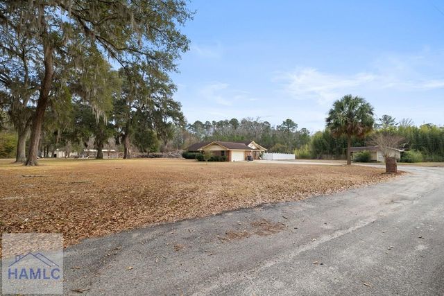 160 Hall Street, Allenhurst, GA 31301