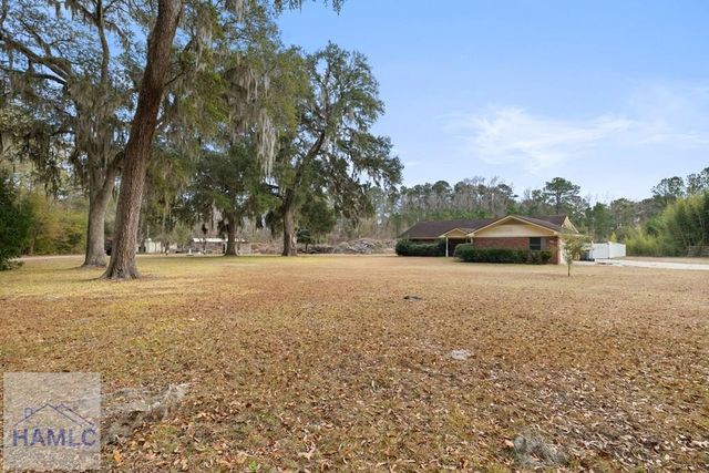 160 Hall Street, Allenhurst, GA 31301