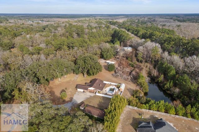 160 Hall Street, Allenhurst, GA 31301