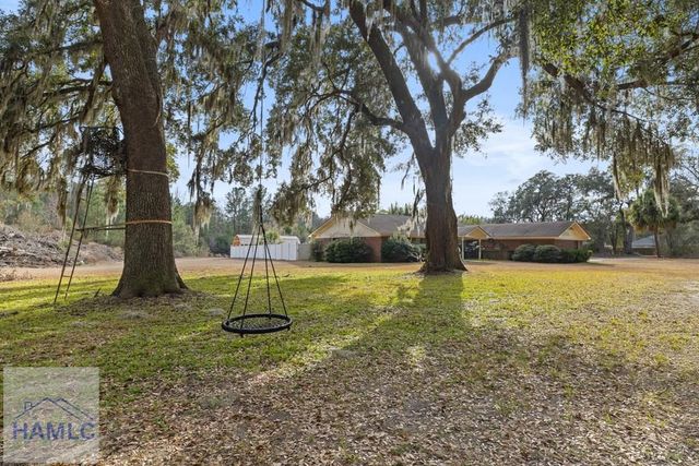 160 Hall Street, Allenhurst, GA 31301