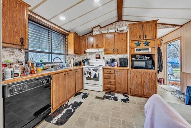 2811 Old Mineral Wells Highway Highway, Weatherford, TX 76088