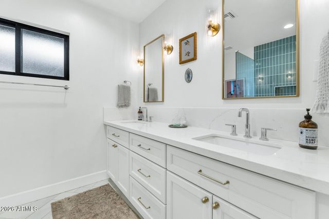 103 W PALMCROFT Drive, Tempe, AZ 85282