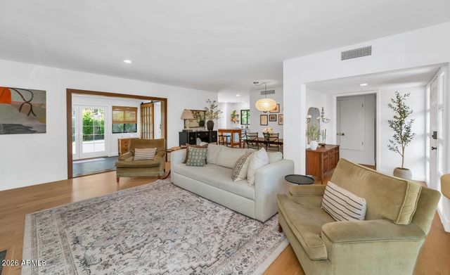 103 W PALMCROFT Drive, Tempe, AZ 85282